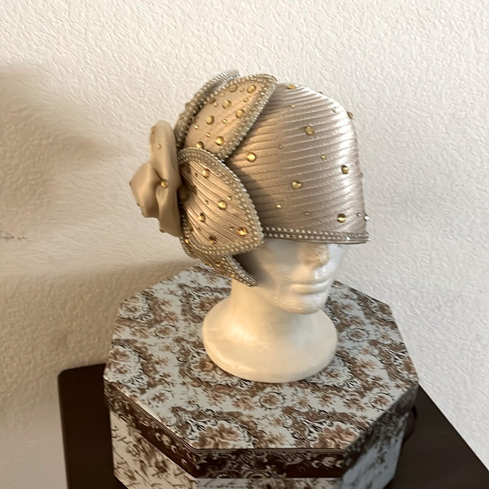 Lady’s Church hat